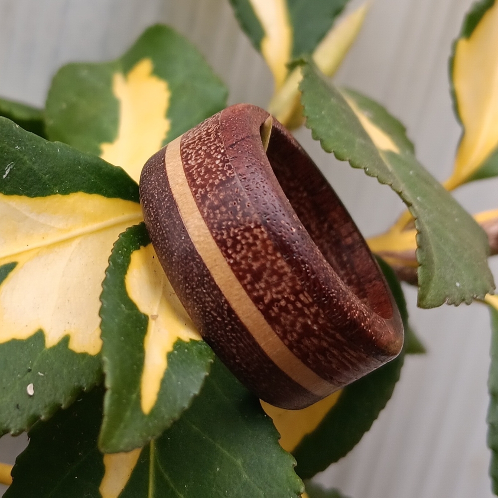 Wooden Ring with Natural Stripe